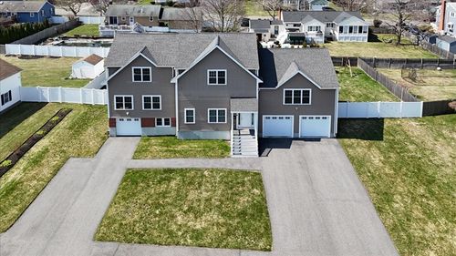 8 Dana Rd, Peabody, MA, 01960-4504 | Card Image