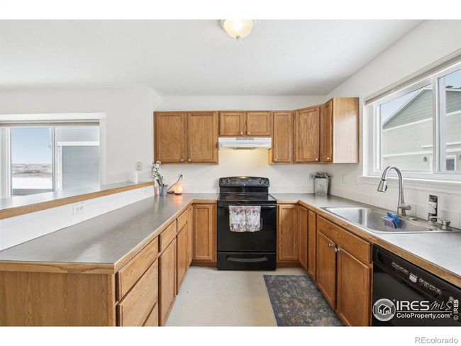 711 Elm St, Townhouse with 3 bedrooms, 3 bathrooms and 1 parking in Frederick CO | Image 11