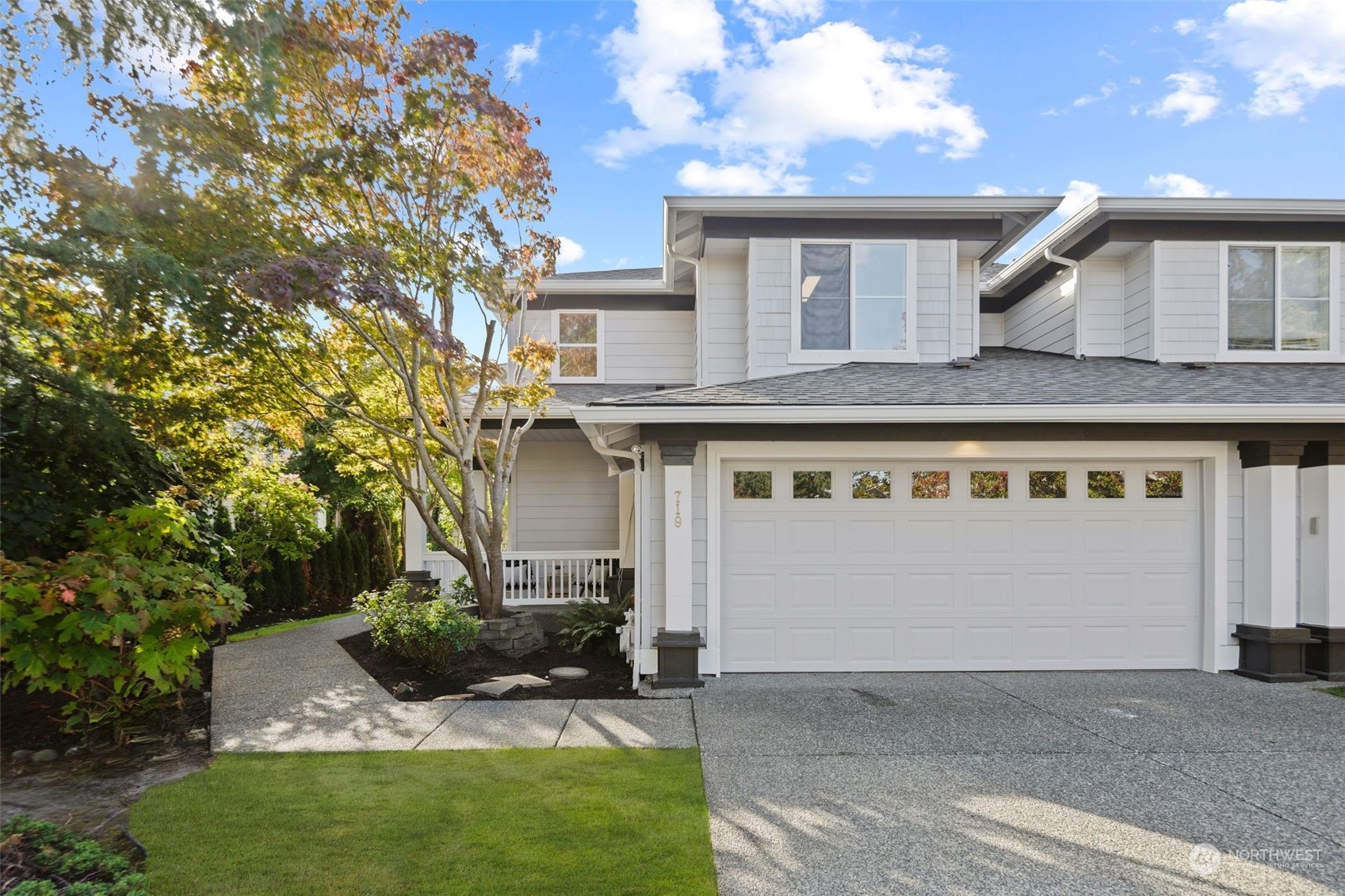 239th Ln, Sammamish, WA 98074