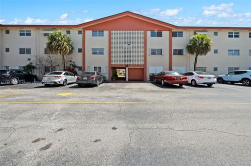 apt-g323-5300 Washington St, Hollywood, FL, 33021-7700 | Card Image