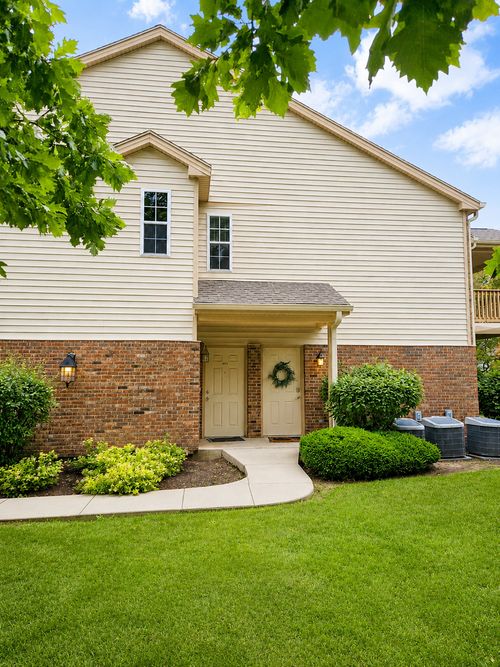 3846-3846 Thornhill Circle, Champaign, IL, 61822 | Card Image