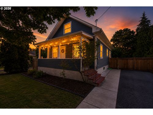 445 Ne Jackson St, Hillsboro, OR, 97124-3143 | Card Image