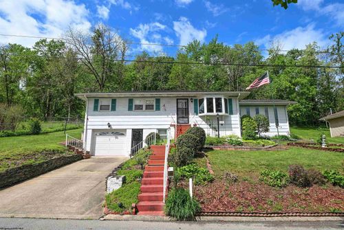 109 Rebrook St, Clarksburg, WV, 26301-9518 | Card Image