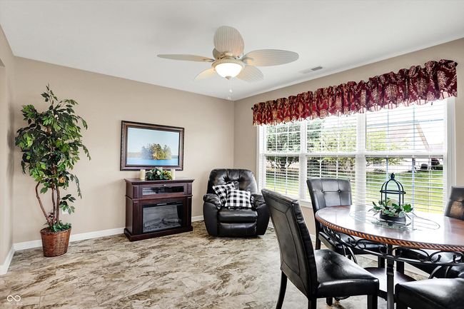 1056 Hilltop Commons Blvd, Condo with 3 bedrooms, 2 bathrooms and null parking in Whiteland IN | Image 19