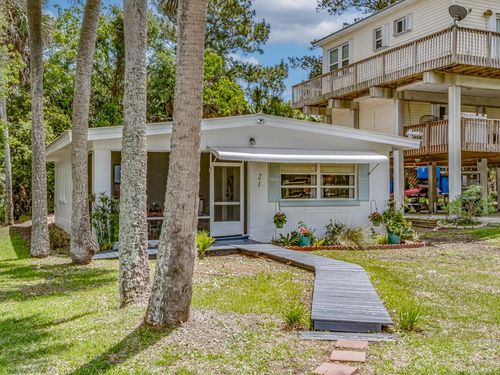 21 W Point Dr, Crawfordville, FL, 32327-4718 | Card Image