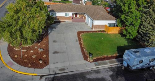 2035 Nevada Pl, Green River, WY, 82935-5857 | Card Image