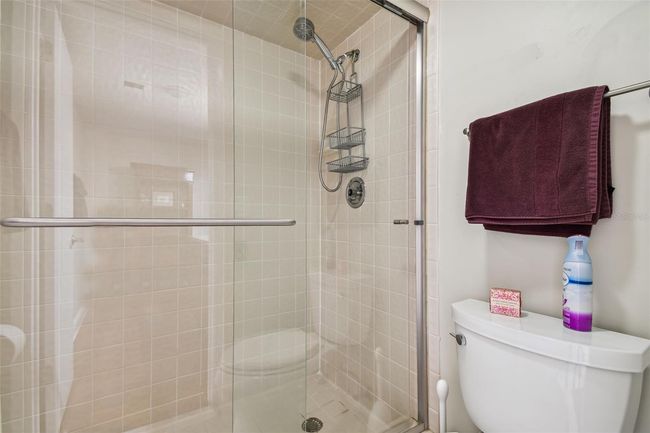 Guest bathroom shower. | Image 43