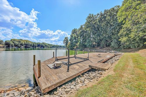 6576 Horseshoe Bend Rd, Goodview, VA, 24095-3178 | Card Image