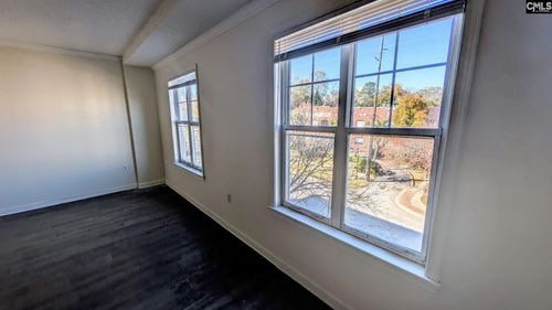 2002 Greene St, Columbia, SC, 29205-1677 | Card Image