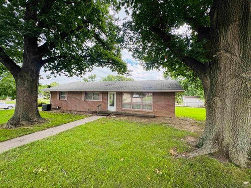1721 Carolyn Drive, Clay Center, KS, 67432 | Card Image