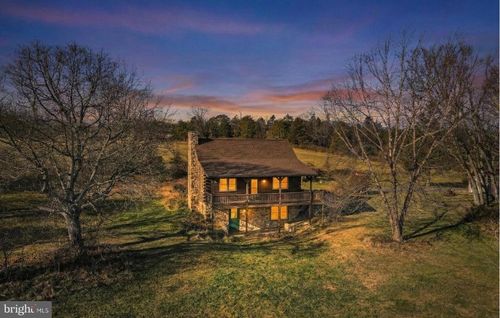 1304 Wakemans Grove Rd, EDINBURG, VA, 22824-2055 | Card Image