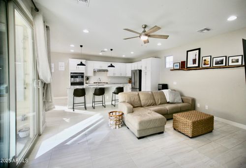 2269 S Osborn Ln, Gilbert, AZ, 85295-0133 | Card Image
