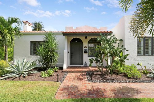 529 Biscayne Dr, West Palm Beach, FL, 33401-7601 | Card Image
