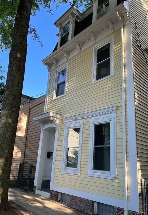 110 Spring St, Cambridge, MA, 02141-1742 | Card Image