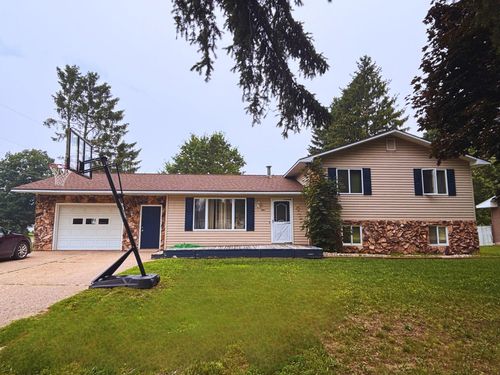 401 Sunnyside St, Mancelona, MI, 49659-9771 | Card Image