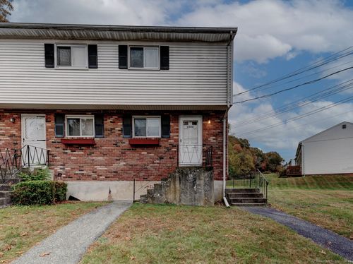 apt-a-104 Woodland Dr, Uncasville, CT, 06382-1573 | Card Image