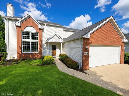 22420 Woodfield Trl, Strongsville, OH, 44149-9239 | Card Image