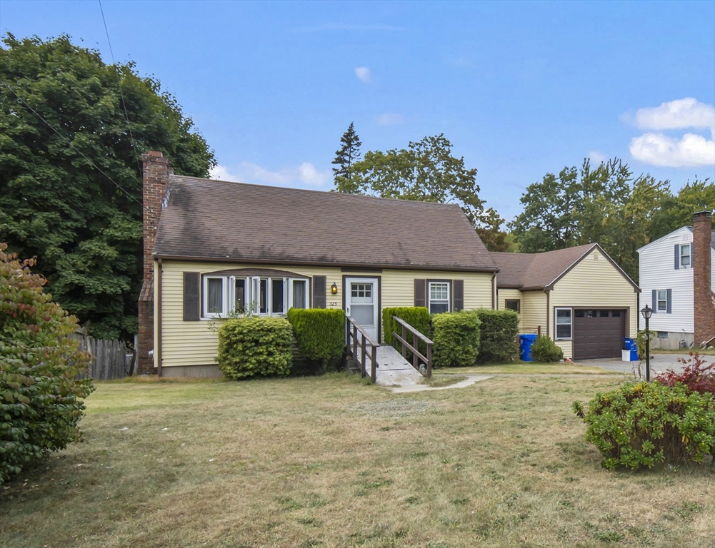 Sycamore St, Holbrook, MA 02343