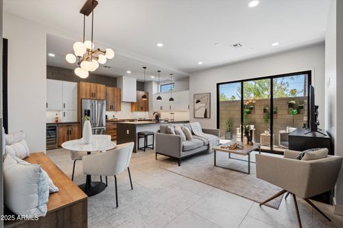 19-377 E Windsor Ave, Phoenix, AZ, 85004-1354 | Card Image