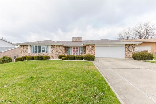 169 Highland Hills Dr, Follansbee, WV, 26037-1023 | Card Image