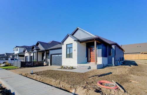 80 S Parkwood Blvd, Elmira, ON, N3B0C8 | Card Image