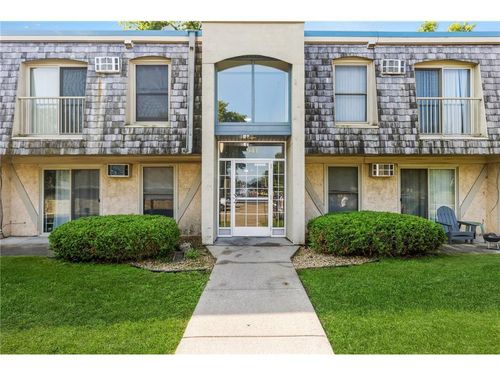 2-941 11th Ave S, Hopkins, MN, 55343-3915 | Card Image