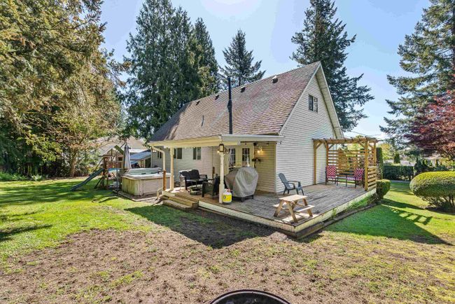8060 Philbert Street, House other with 3 bedrooms, 1 bathrooms and 8 parking in Mission BC | Image 31