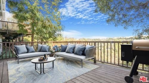 960 N Tigertail Rd, LOS ANGELES, CA, 90049-1419 | Card Image