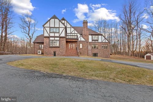 16001 Amina Dr, Burtonsville, MD, 20866-1039 | Card Image