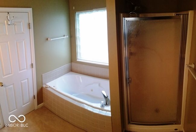 10635 Eric Ct, House other with 4 bedrooms, 3 bathrooms and null parking in Fishers IN | Image 12