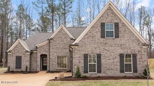 2473 Scott Meadows Ln, Hernando, MS, 38632-1568 | Card Image
