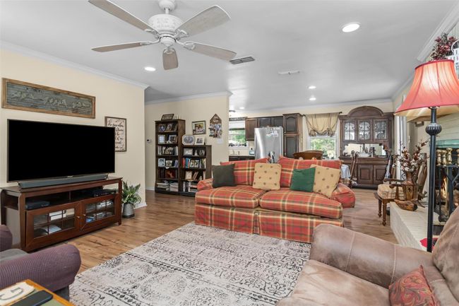 19769 State Highway 21 E, House other with 3 bedrooms, 2 bathrooms and 1 parking in Grapeland TX | Image 6