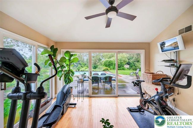 open to family room | Image 19