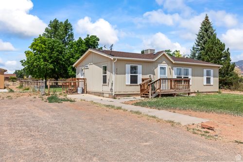 275 N 100 East St, Torrey, UT, 84775 | Card Image