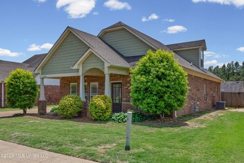 2349 Saint Ives Lane, Hernando, MS, 38632 | Card Image