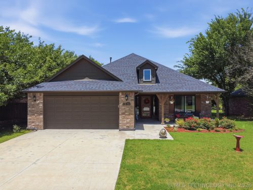 733 E 139th Pl, Glenpool, OK, 74033-2918 | Card Image