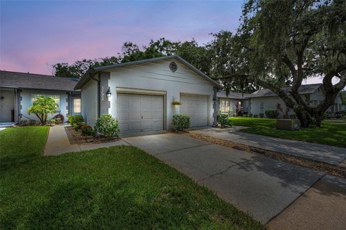 3722-3722 River Oaks Ct, NEW PORT RICHEY, FL, 34655-1817 | Card Image