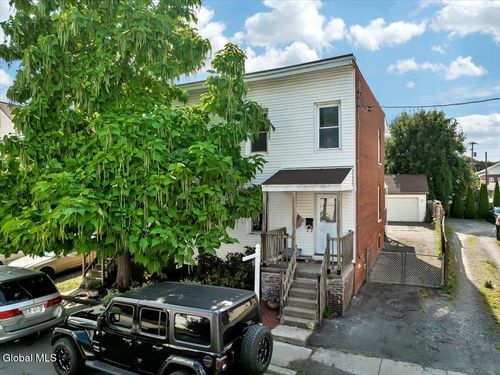 25-2325 Leonard St, Mechanicville, NY, 12118-1106 | Card Image