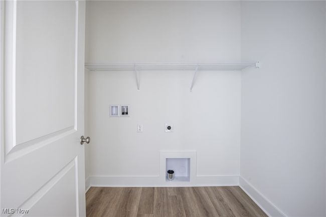 9165 Ledge View Ter, Townhouse with 3 bedrooms, 3 bathrooms and null parking in Broadview Heights OH | Image 14