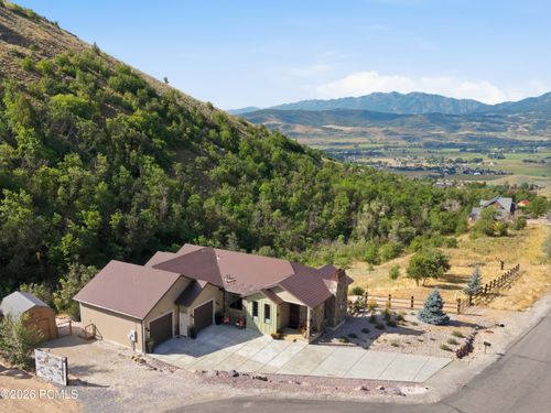 1306 Maple Dr, Huntsville, UT, 84317-9100 | Card Image