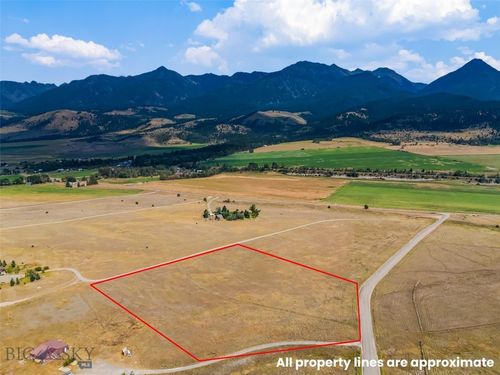 22 Loch Leven Road, Livingston, MT, 59047 | Card Image