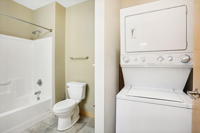 APT-112 - 2600 University Ave Se, Condo with 2 bedrooms, 2 bathrooms and null parking in Minneapolis MN | Image 9