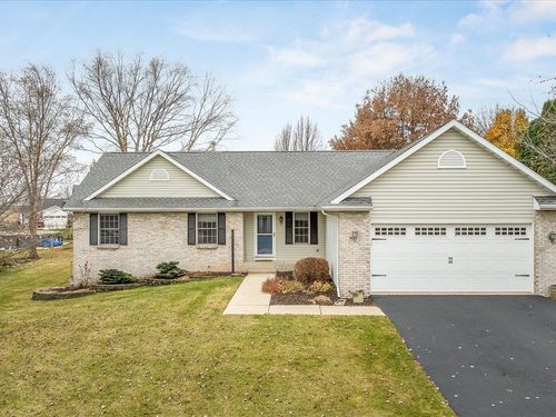 919 Gregory Way, WINNEBAGO, IL, 61088-9598 | Card Image