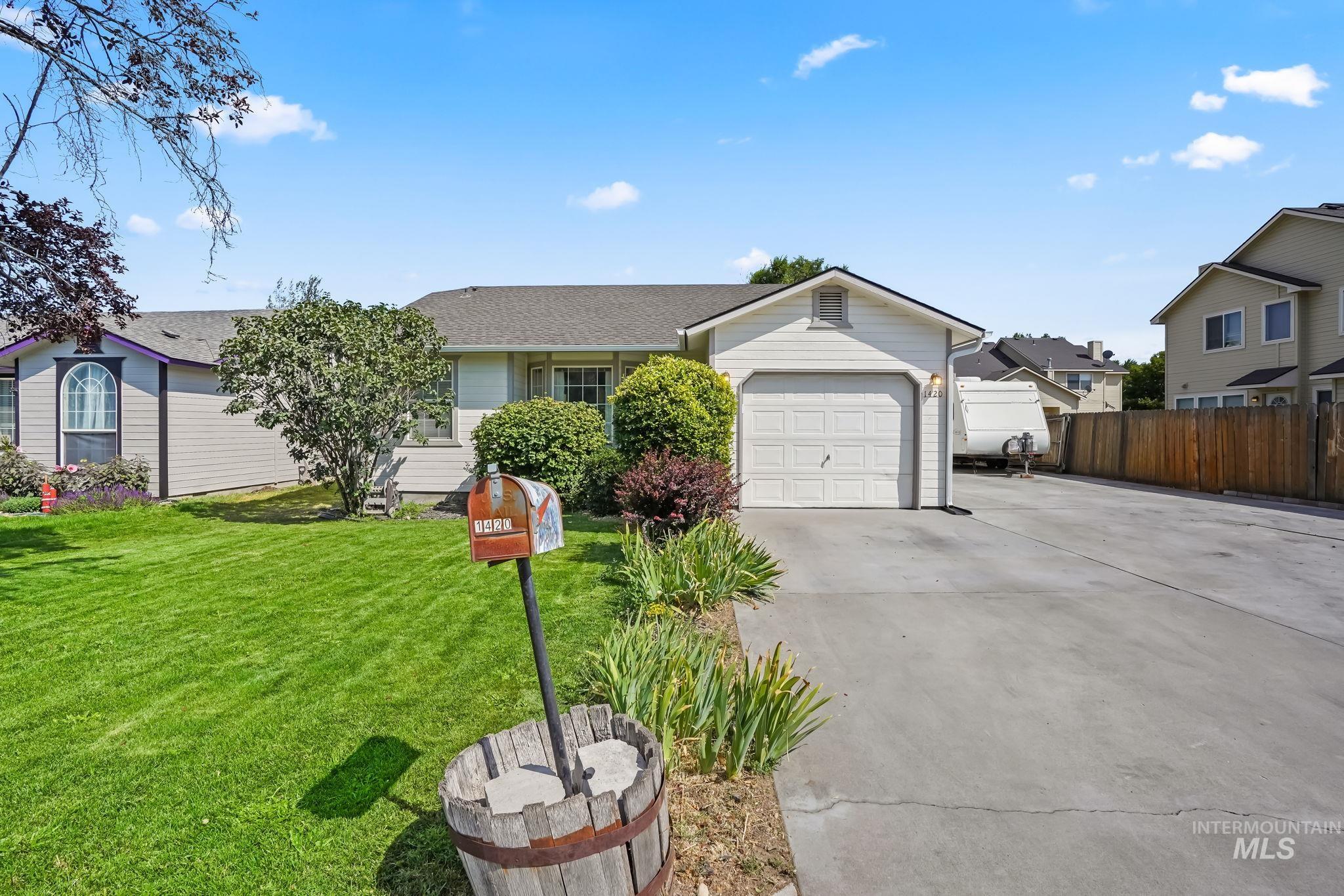 Holly St, Nampa, ID 83686