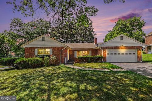 400 Rosewood Ln, HARRISBURG, PA, 17111-2066 | Card Image