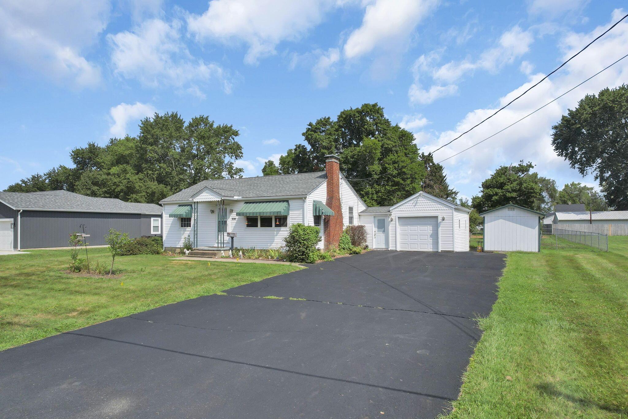 Greenfield Ave, Newark, OH 43055