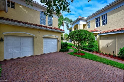9-106-900 L Ambiance Cir, Naples, FL, 34108-6801 | Card Image