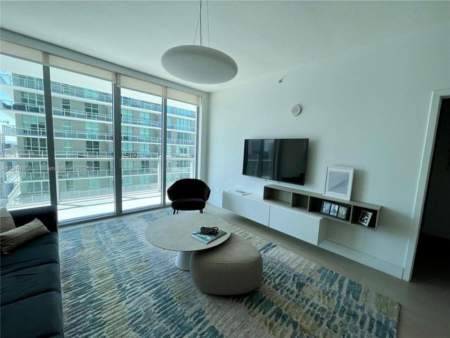 3716-N - 1111 Sw 1 St Ave, Condo with 2 bedrooms, 2 bathrooms and null parking in Miami FL | Image 7