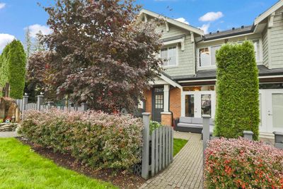 7 - 3470 Highland Dr, Townhouse with 3 bedrooms, 2 bathrooms and 2 parking in Coquitlam BC | Image 2