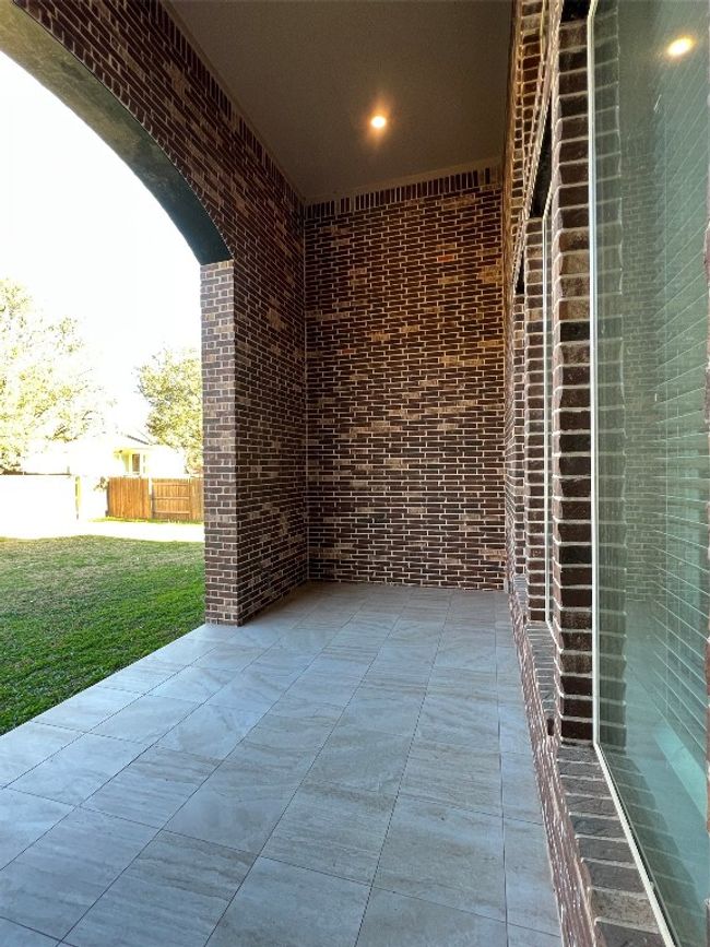 Covered Patio in the backyard | Image 31